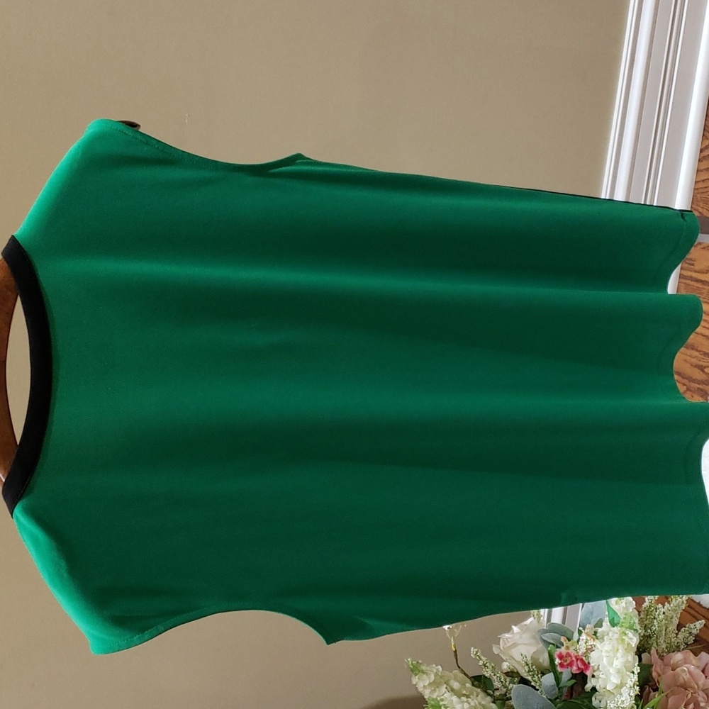 Nwot 1X Sleeveless top green with black vegan leather - Picture 7 of 13